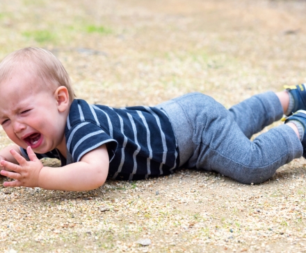 bébé qui a fait une chute